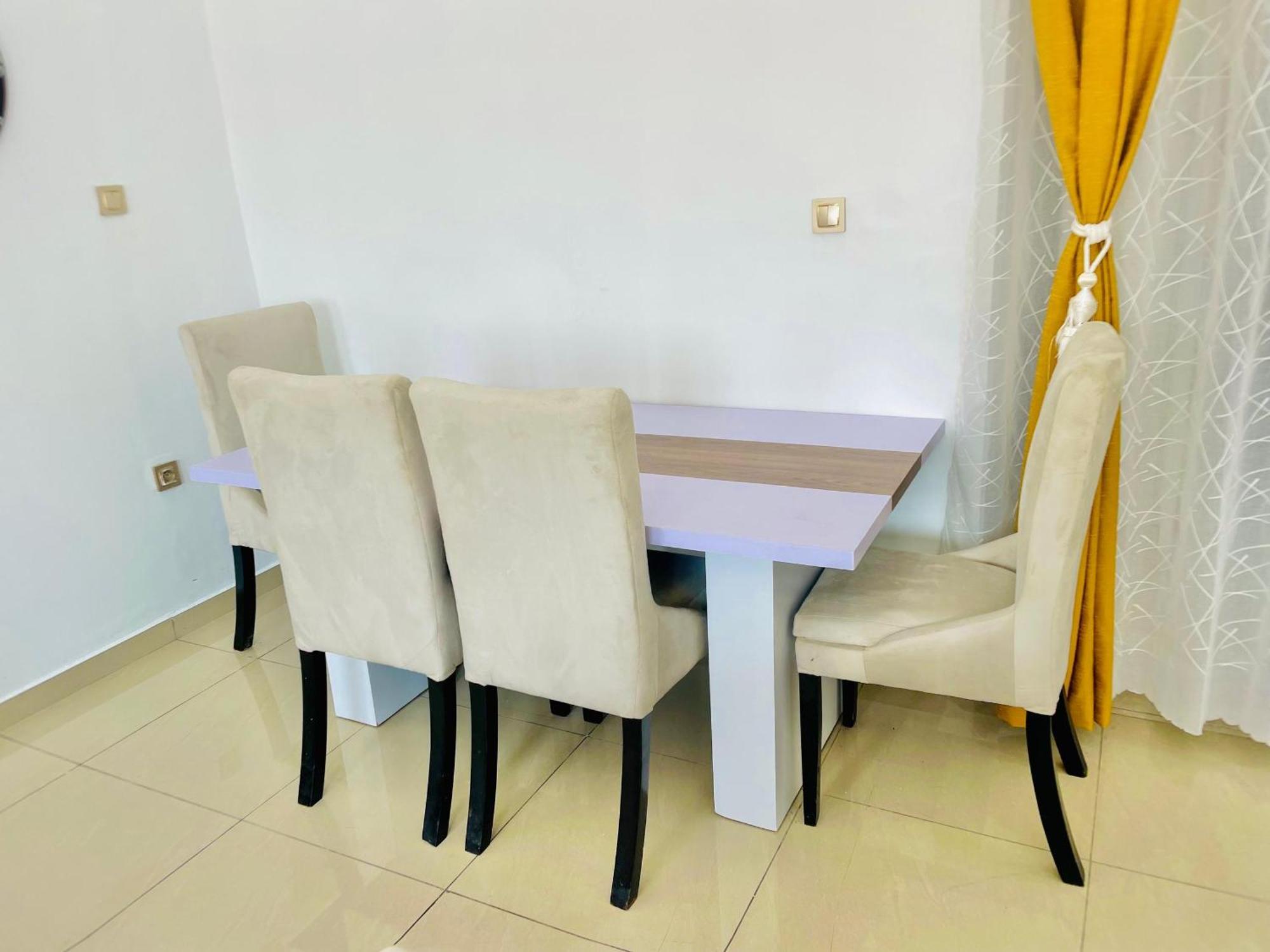Appartement Avec Vue Panoramique Two Or Three Rooms Yaounde Exterior photo